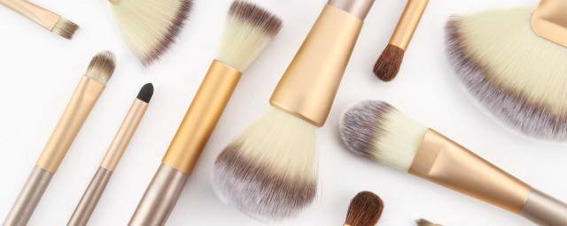 工作管理软件迎来AI助力 贝尔德将Monday.com (MNDY.US)评级上调至“跑赢大盘”