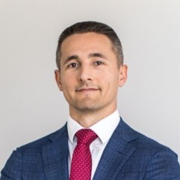 港股收盘(07.31) | 恒指下跌1.6%失守两万五 AI概念股逆势上涨 快手-W(01024)领跑蓝筹